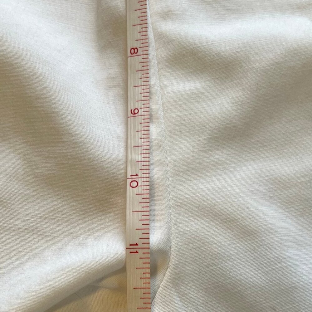 Rafaella Women's Curvy Fit Bermuda Shorts NWT - Picture 8 of 12